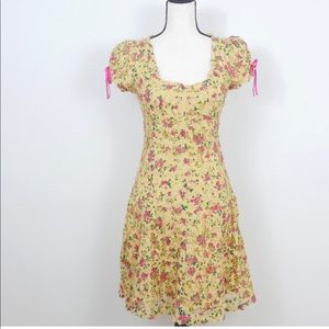 Betsey Johnson Tan Lace Pink Roses Short Puff Sleeve U Neck SZ 2 Y2K Retro Dress